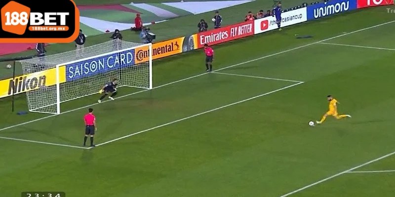 Đá Phạt Trực Tiếp Trong Bóng Đá - Các Quy Định Cần Nắm 3 Khoảng cách từ hàng rào đến điểm đặt bóng tối thiểu là 9m15